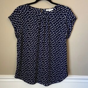 Monday Fun Navy and White Cap-Sleeve Blouse Size Large